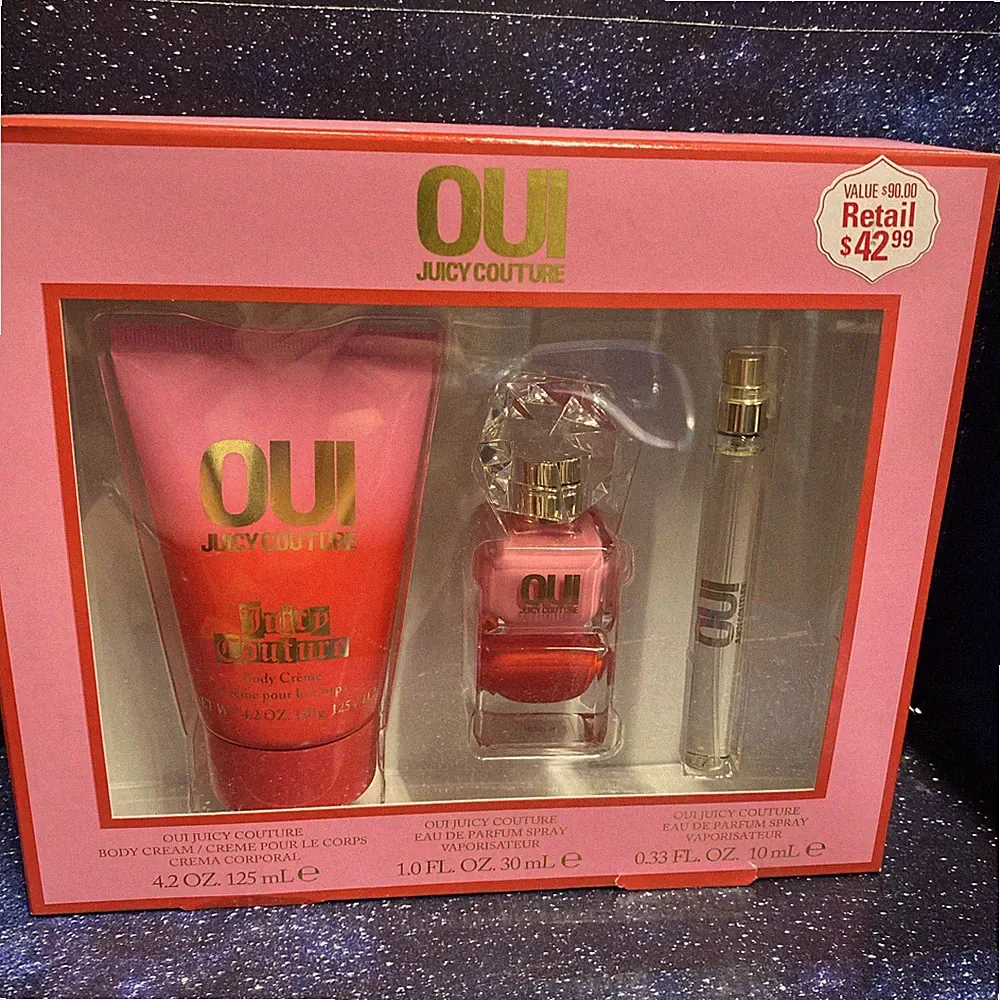 Juicy Couture OUI Fragrance 3 Piece Gift Set Eau De Parfum + Cream + Travel Size